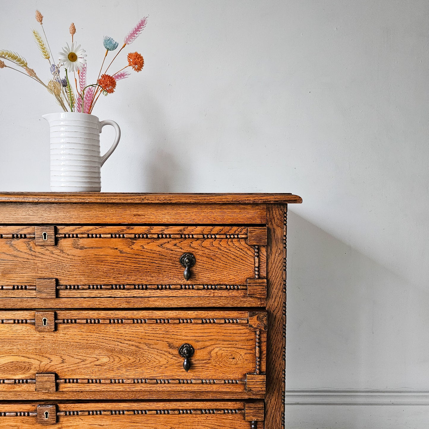 'The Harry' 1930s Oak Beaded Chest of Drawers