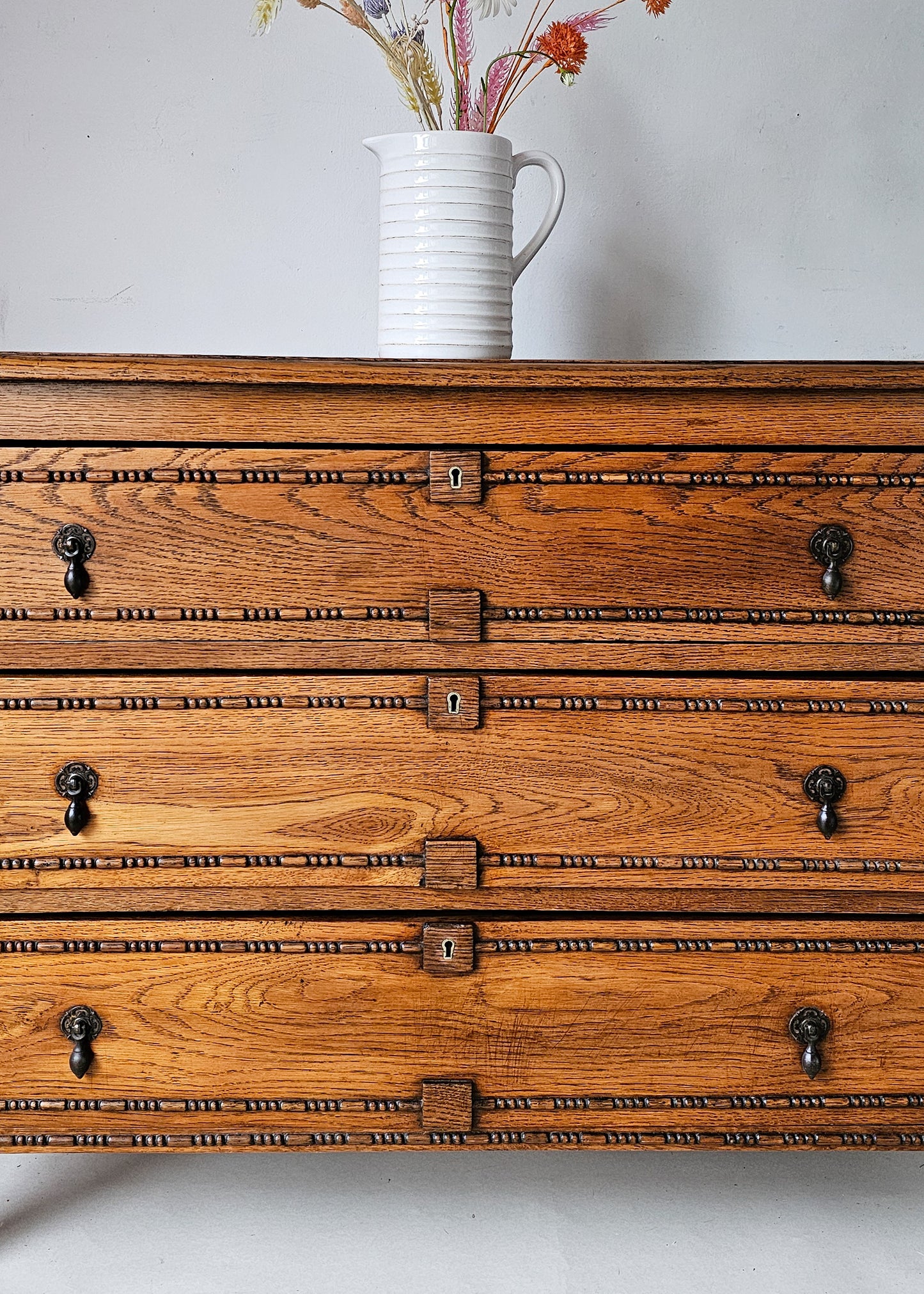 'The Harry' 1930s Oak Beaded Chest of Drawers